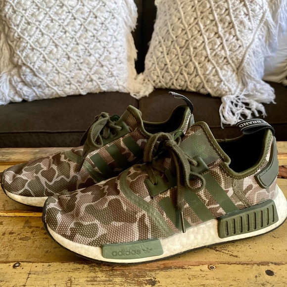 ADIDAS NMD R1 CAMO PATTERN SNEAKERS WORKOUT SHOES ADIDAS ORIGINALS - Picture 4 of 11